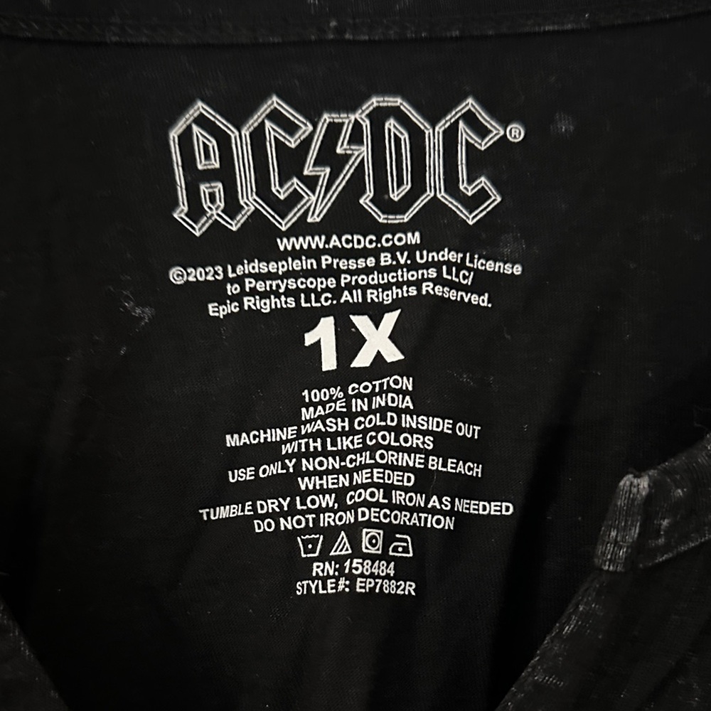 AC/DC Black and Gray V-Neck Tee - Picture 2 of 3